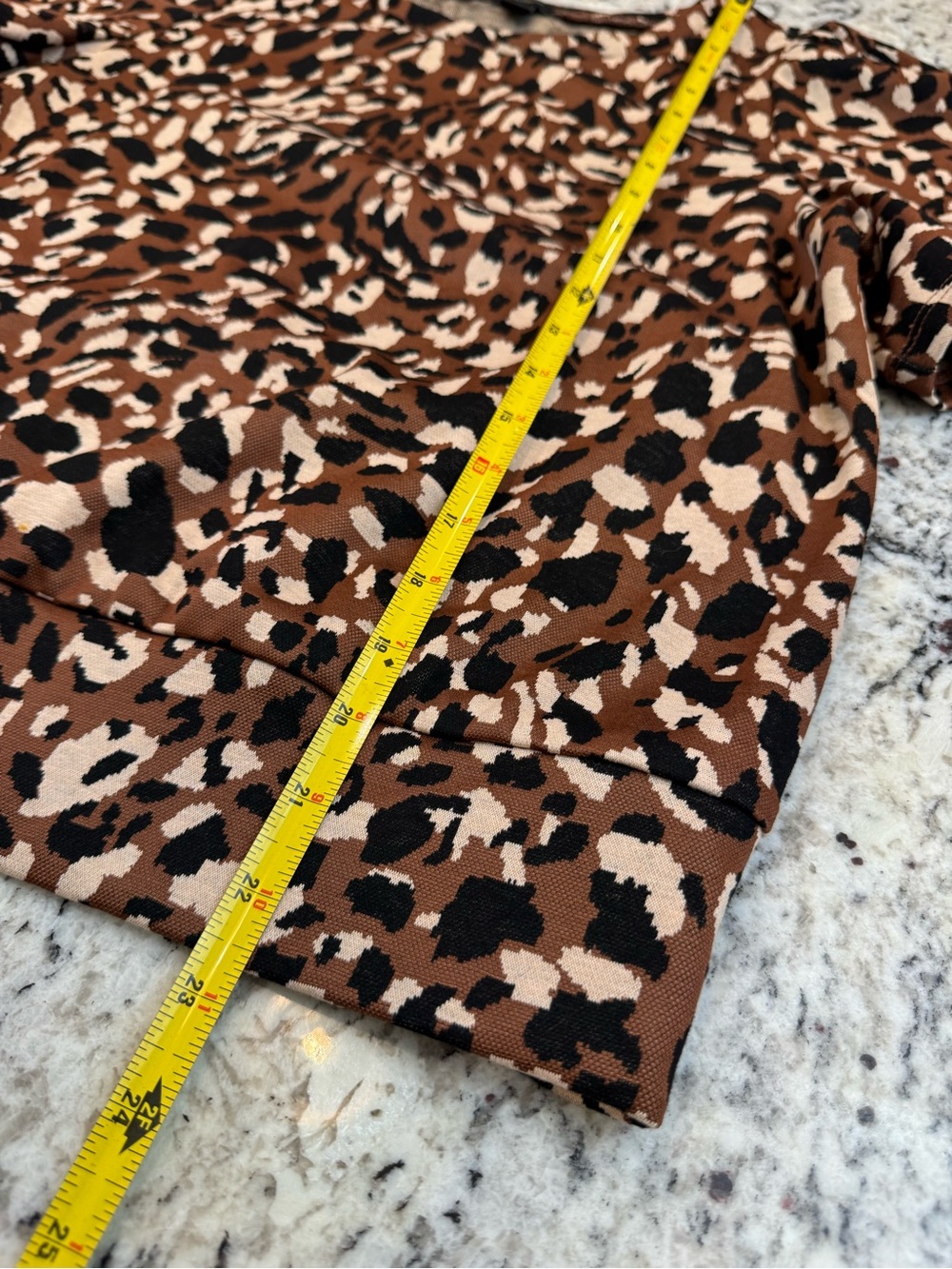 Ann Taylor Factory Leopard Print Short Sleeve Top Size Medium - Picture 7 of 9